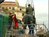 Retiran la última estatua ecuestre de Franco