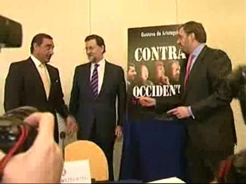 Rajoy pasa de las declaraciones de Aznar