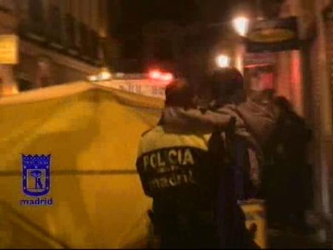 17 personas intoxicadas en el incendio de un piso en Lavapiés