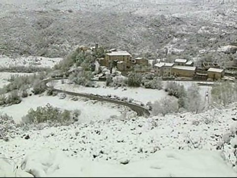 Las primeras nieves del otoño obligan a cortar el Puerto de la Bonaigua