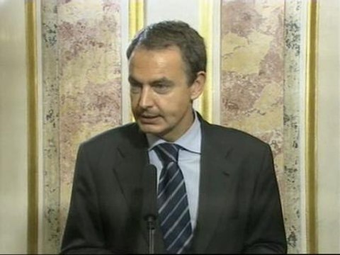 Zapatero asegura que Sarkozy es sensible y comprensivo a la la demanda de España de participar en la cumbre