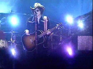 Bunbury arrasa en el Palacio de los Deportes de Madrid