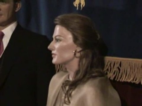 La Letizia de cera también se retoca