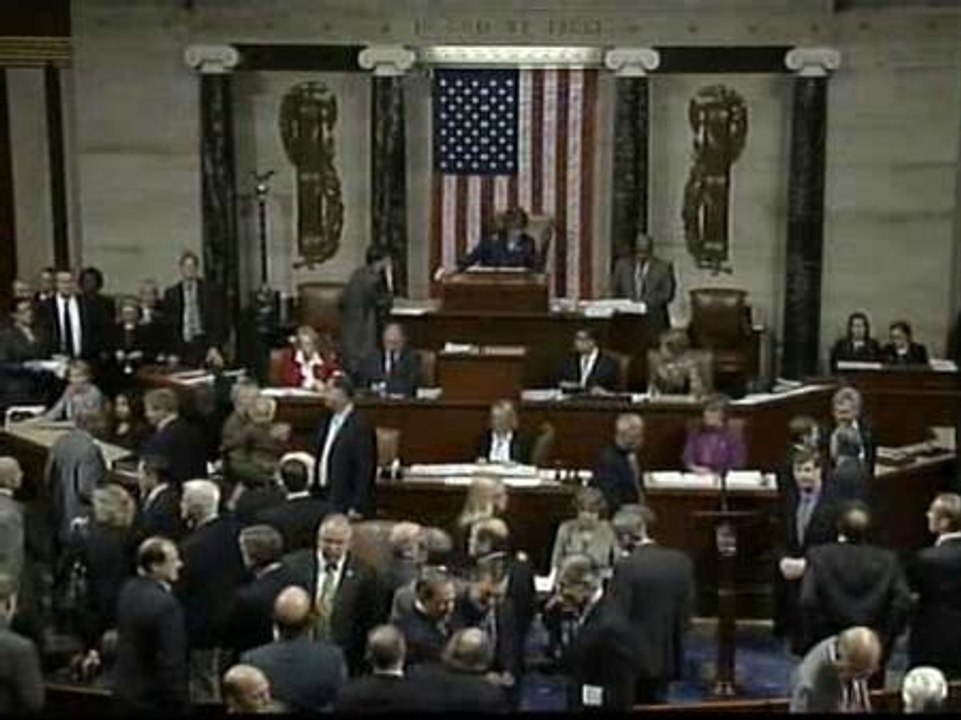 La Cámara de Representantes aprueba el plan de rescate financiero