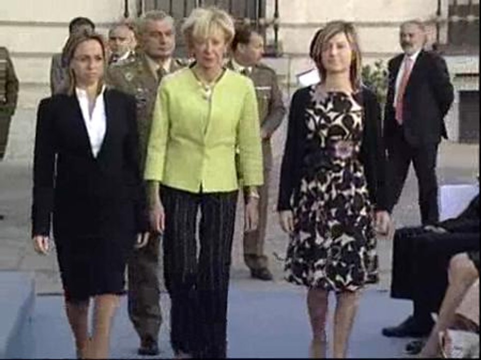 Las pioneras en las Fuerzas Armadas reciben el 'I Premio Soldado Idoia Rodríguez'