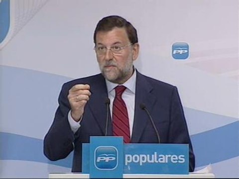 Rajoy acusa al Gobierno de perder la carrera de confianza para lograr más liquidez y crédito