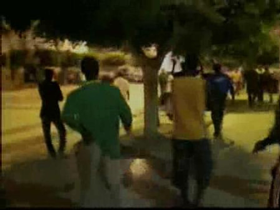 Imágenes de la batalla campal de Roquetas de Mar