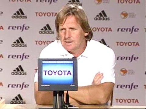Schuster destaca la nueva cara del Valencia a pesar de la remontada y victoria del Real Madrid en la Supercopa