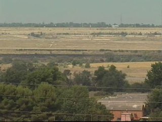 Los bomberos rescatan los dos últimos cuerpos, un adulto y un bebé