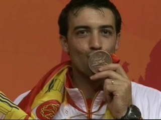 José Luis Abajo, orgulloso con la medalla de bronce