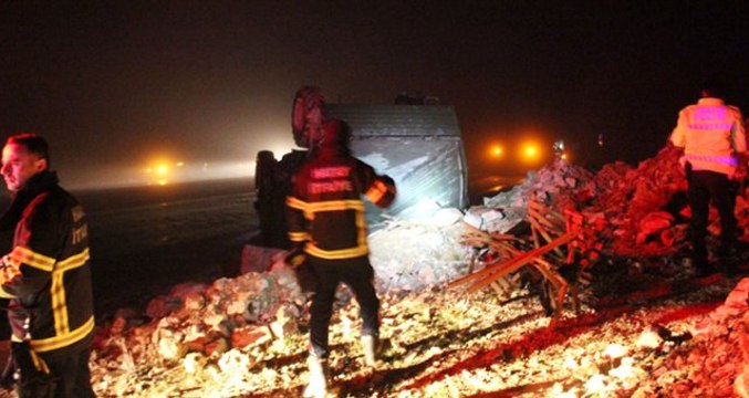 Hatay'da Askeri Araç Devrildi: 5 Asker Yaralı