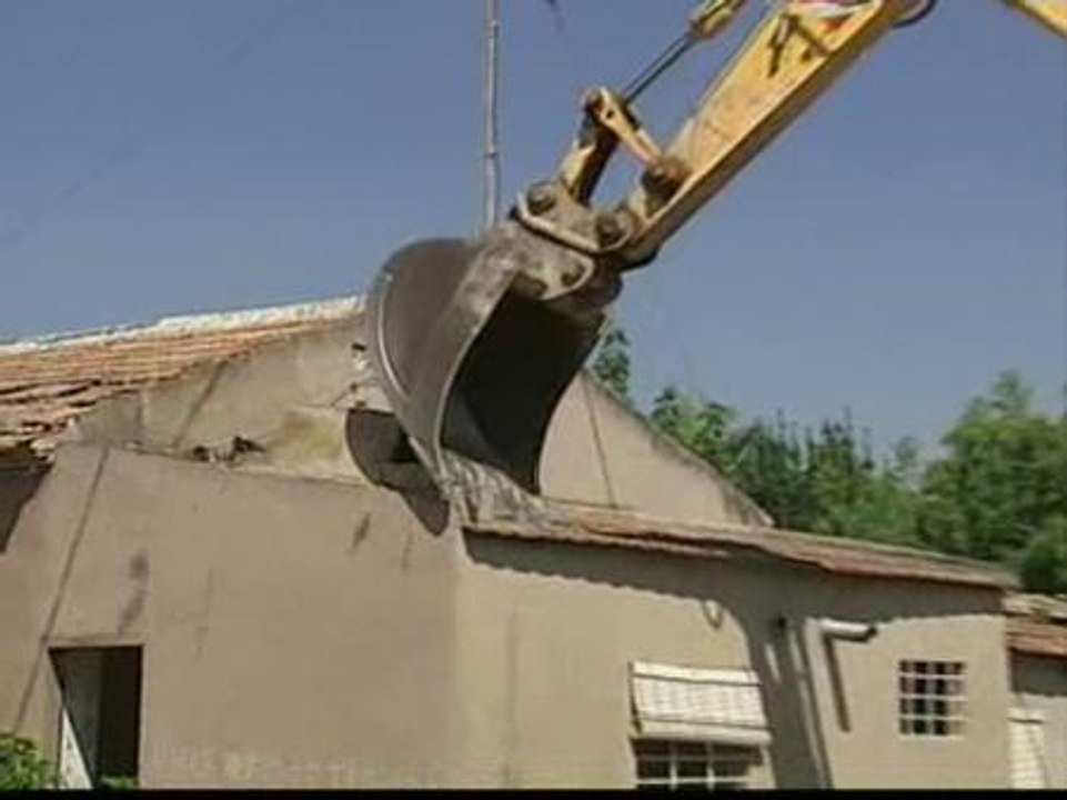 El Ayuntamiento de Murcia derriba la casa de unos ancianos para ampliar una carretera