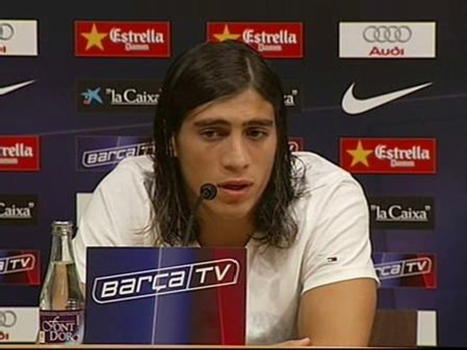 El defensa del Barcelona Martín Cáceres destaca su polivalencia