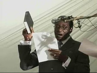Mugabe es investido presidente de Zimbabue