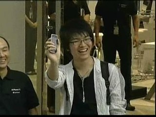 Medio mundo pendiente del iPhone