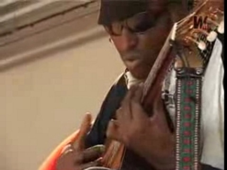 Keziah Jones Autumn Moon Live