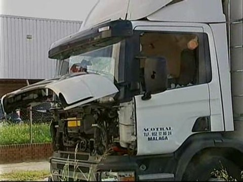 Los piquetes asaltan un camión