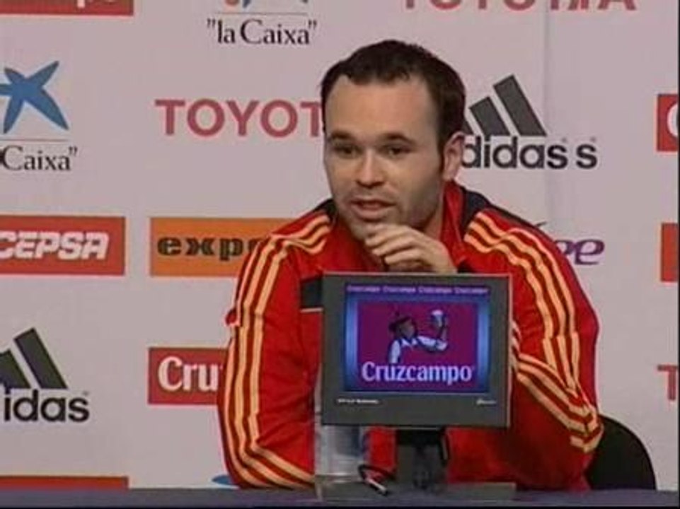 ¿Cómo 'matan el tiempo' los jugadores de la selección?