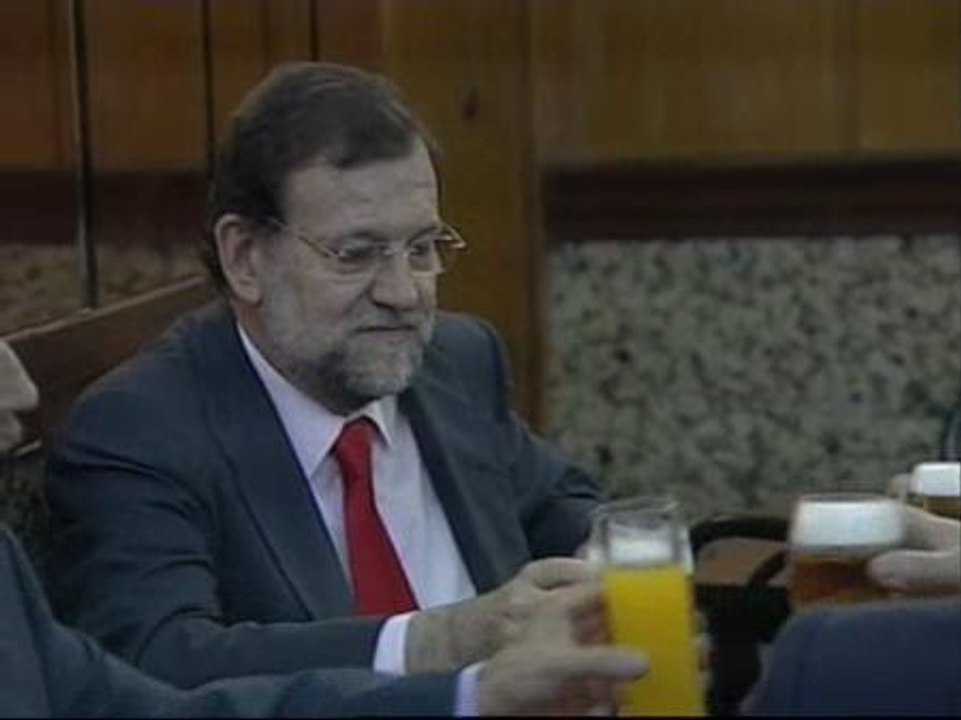 Mariano Rajoy, relajado tras salir del Congreso de los Diputados