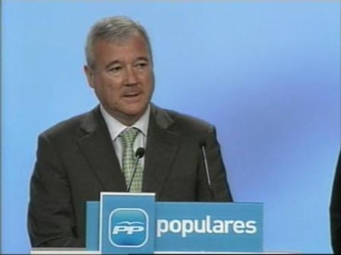 Los dirigentes del PP se comprometen a recuperar una unidad sin fisuras