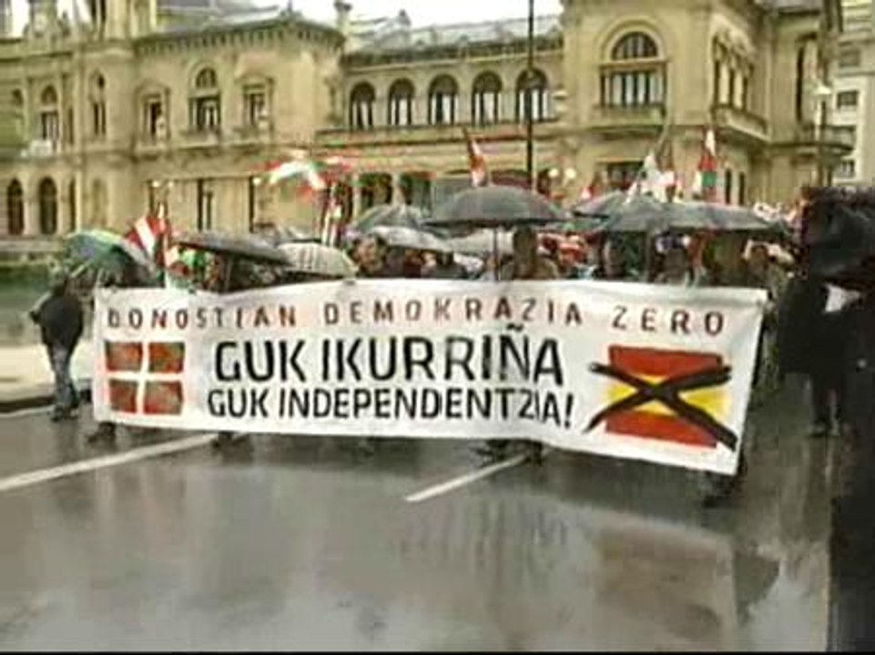 La izquierda abertzale se manifiesta en San Sebastián