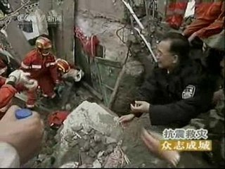 China remueve los escombros