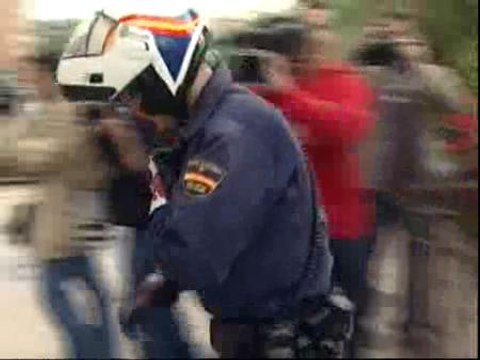 Tres heridos de bala en un tiroteo en un piso de Madrid