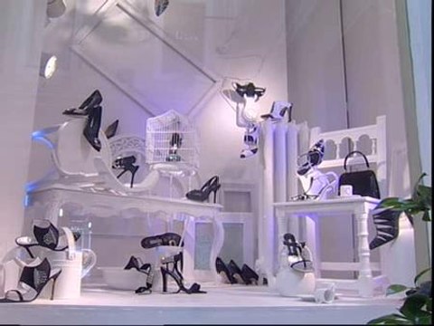 Manolo Blahnik abre tienda en Madrid