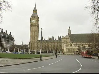 El Gobierno británico cobrará un impuesto especial a los inmigrantes