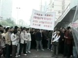 Nuevas protestas en China contra Francia, la CNN y marcas occidentales