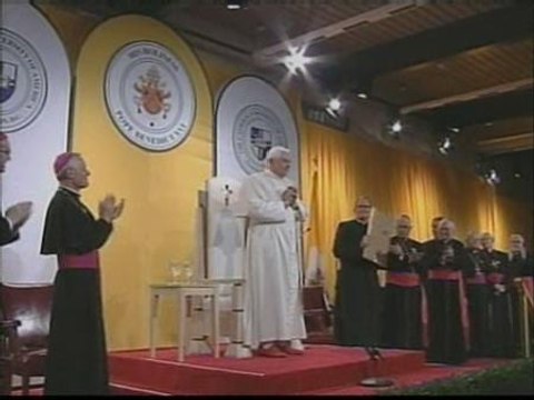 El Papa se reúne con víctimas de los sacerdotes pederastas de EEUU