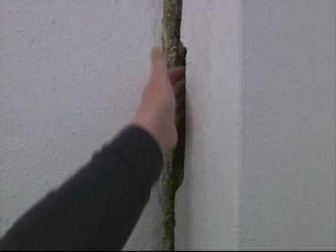 Vecinos de un edificio enA Coruña cuestionan la seguridad de sus viviendas debido a las grietas