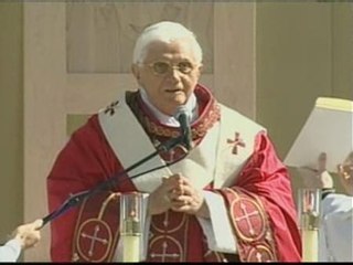 Multitudinaria misa del Papa en el estadio de béisbol de los Nationals