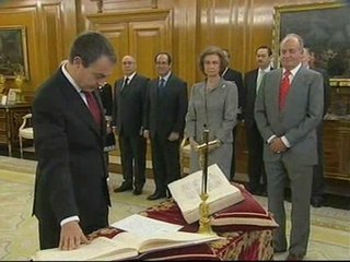 Zapatero pomete su cargo ante el rey