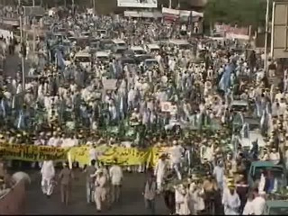 Protesta en Pakistán contra el documental holandés sobre el Corán