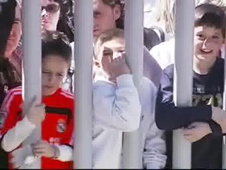 Elche recibe con silbidos y gritos de ¡fuera, fuera! a la selección