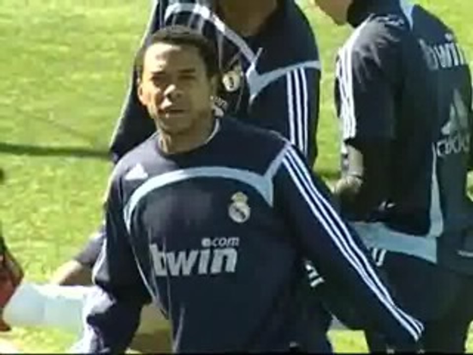 Caras serias en el entrenamiento del Real Madrid