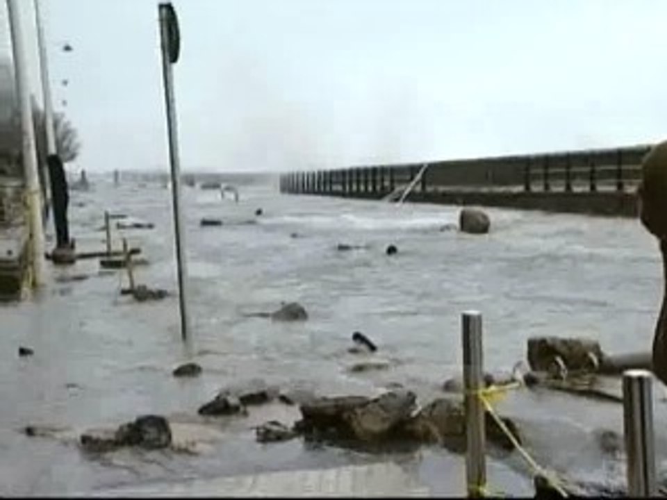 El temporal causa estragos en San Sebastián