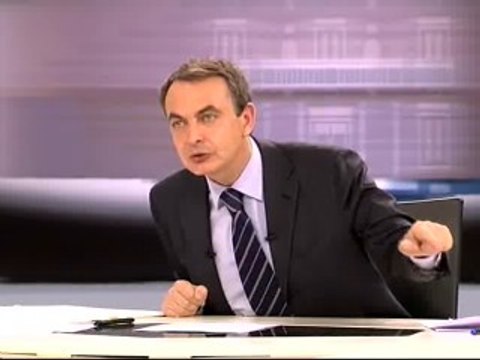 Zapatero acusa a Rajoy de intoxicar, crear confabulaciones y poner en cuestión todo