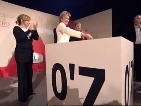 Los socialistas votan por el O,7