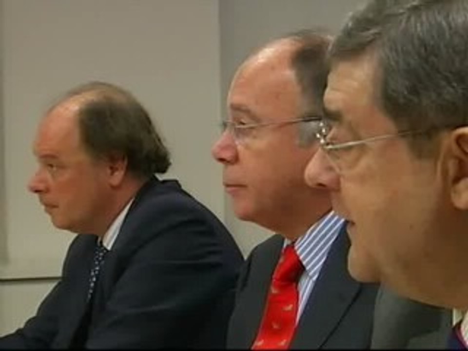 El presidente de la Sociedad de Empresarios Vascos cree que ETA tiene "topos" en los bancos