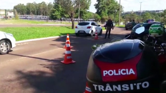 Antes do final de semana, 10 veículos são apreendidos na Operação Bloqueio