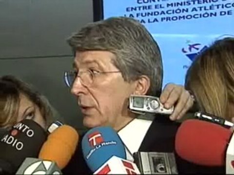 Cerezo: Le dije al míster que como sigamos jugando así nos vemos en la Intertoto
