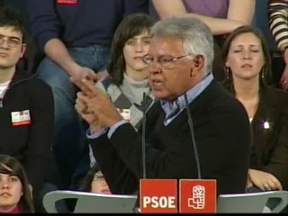 González invita a obispos y militares a "presentarse a las elecciones si quieren votos"