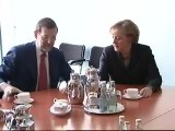 Rajoy traslada a Merkel sus propuestas sobre inmigración