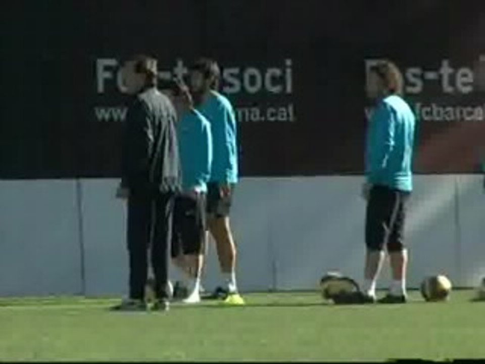 Real Madrid y Barça entrenan bajo mínimos