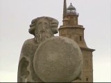 Faros de toda España lucen en apoyo a la Torre de Hércules