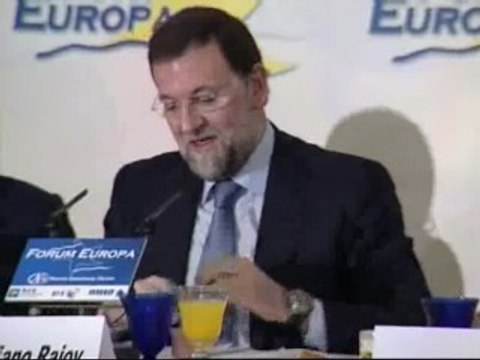 Rajoy: Pizarro tiene muchas más ganas que el señor Solbes