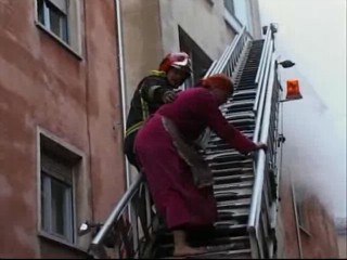 Fallece un bebé en el incendio de una casa en Soria