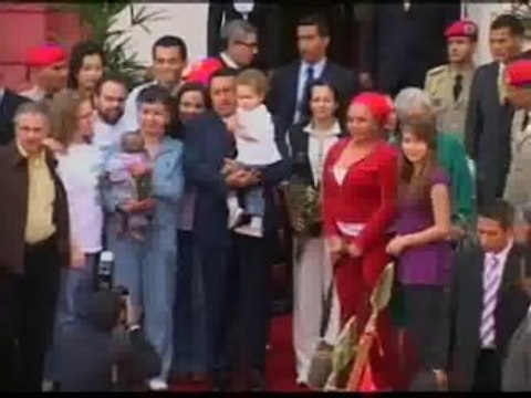 Clara Rojas y Consuelo González se reencuentran con sus familiares